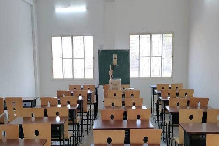 Kamla Nehru College of Pharmacy campus in Buti Bori, Maharashtra, India — photo 5