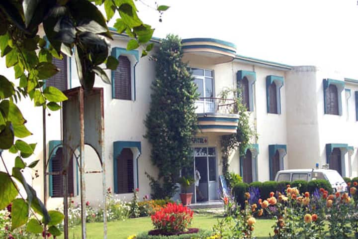 Deoband Unani Medical College Hospital and Research Centre campus in Deoband, Uttar Pradesh, India — photo 2