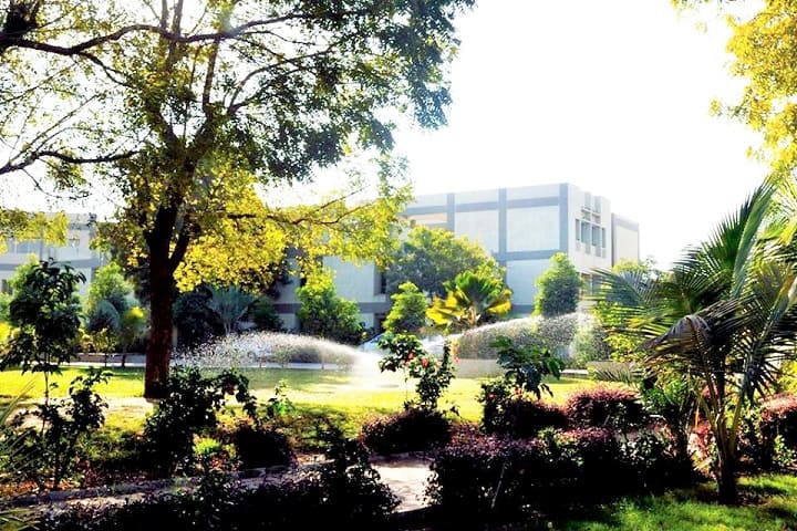 Kalol Institute of Pharmacy campus in Kalol, Gujarat, India — photo 1
