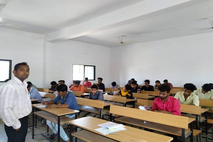 Lok Mahavidyalaya campus in Wardha, Maharashtra, India — photo 3