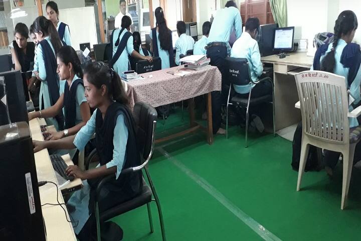 Lok Mahavidyalaya campus in Wardha, Maharashtra, India — photo 4