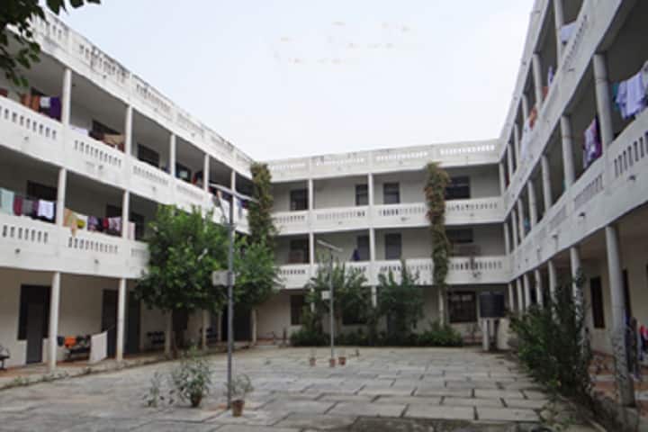 Yashraj Colleges of Nursing campus in Kanpur Nagar, Uttar Pradesh, India — photo 4