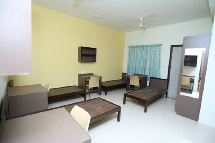 Vidhyadeep School of Nursing campus in Surat, Gujarat, India — photo 5