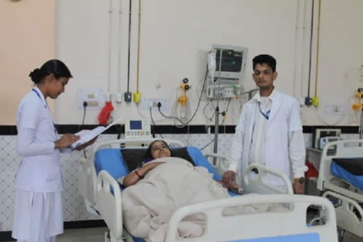 Varun Arjun School of Nursing campus in Shahjahanpur, Uttar Pradesh, India — photo 4