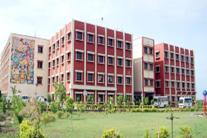 Ravi Nair Physiotherapy College campus in Wardha, Maharashtra, India — photo 1