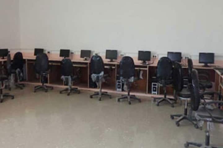 Dev Kanya PG College campus in Tonk, Rajasthan, India — photo 3