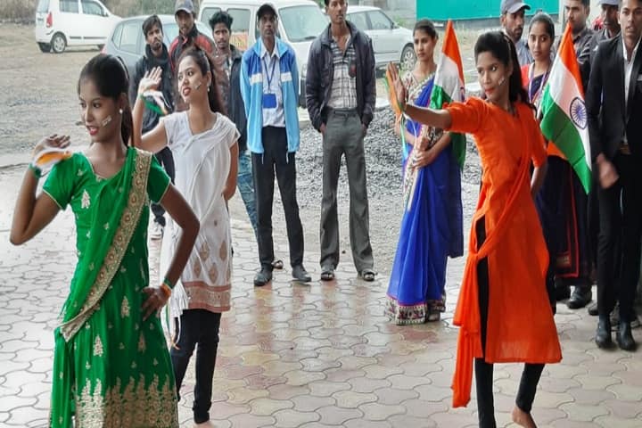AARBEE College of Nursing campus in Bilaspur, Chhattisgarh, India — photo 1