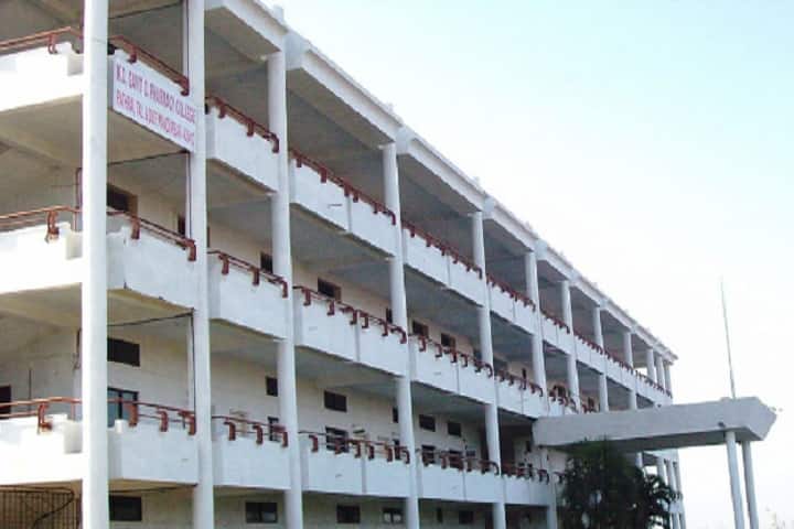 Aaisaheb Jayabai GNM Nursing School, Nandurbar campus in Nandurbar, Maharashtra, India