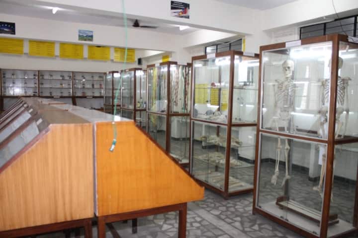 Rohilkhand Medical College and Hospital campus in Bareilly, Uttar Pradesh, India — photo 6