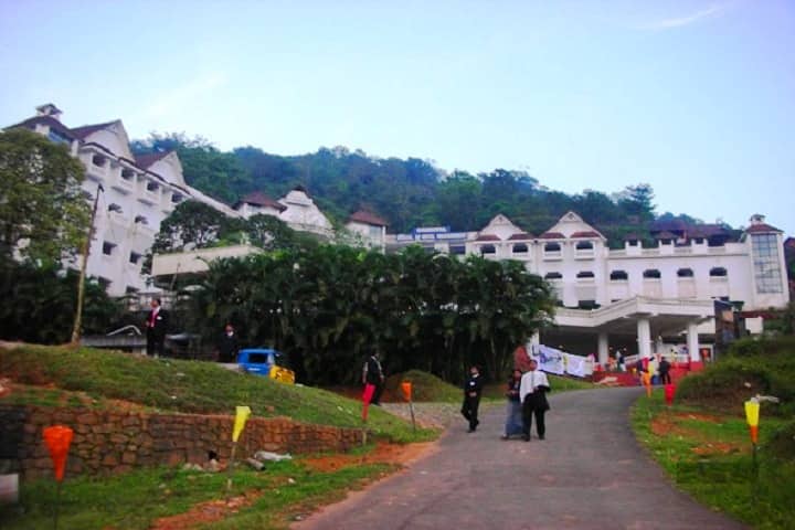 Oriental School of Hotel Management campus in Lakkidi, Kerala, India — photo 1