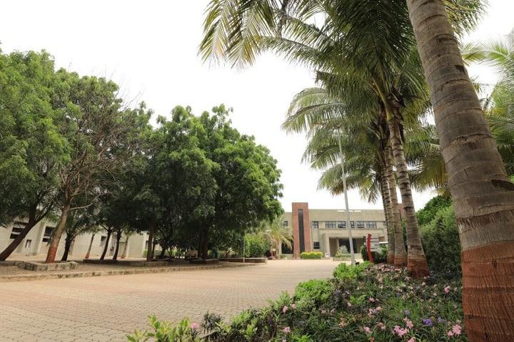School of Agriculture Science campus in Rajkot, Gujarat, India — photo 2