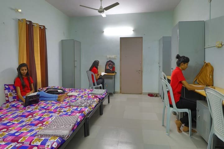 School of Agriculture Science campus in Rajkot, Gujarat, India — photo 6