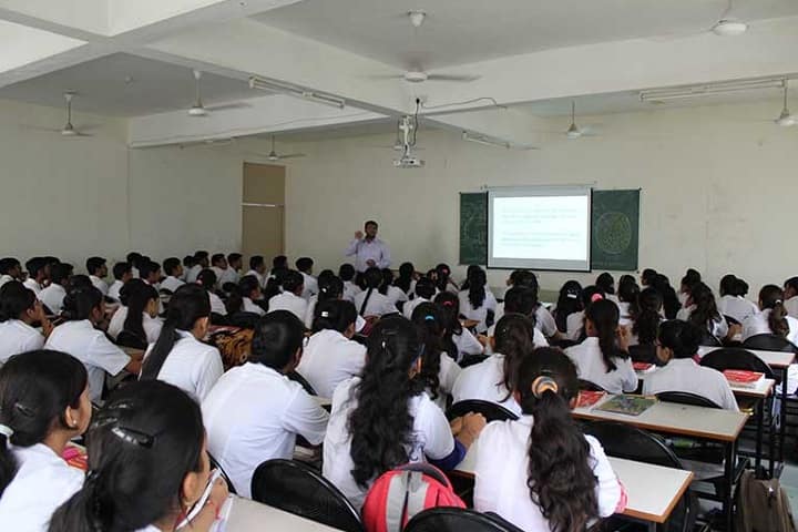 Noble Homoeopathic College and Research Institute campus in Junagadh, Gujarat, India — photo 2