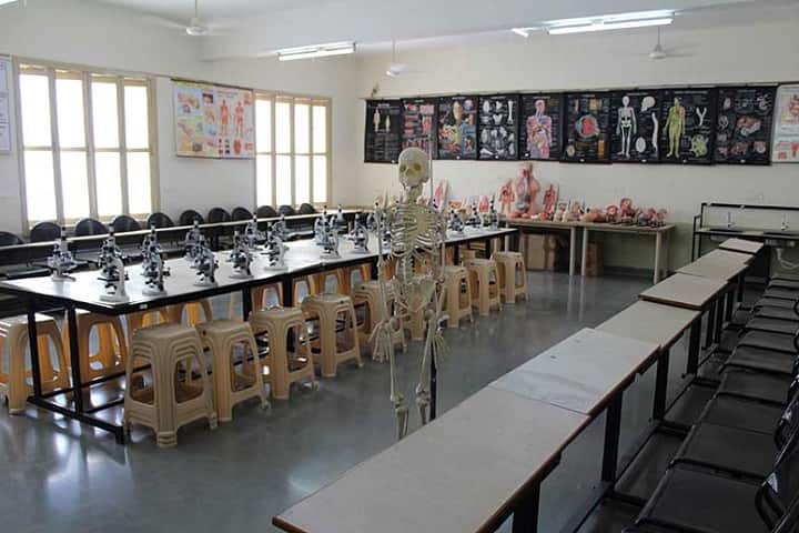 Noble Homoeopathic College and Research Institute campus in Junagadh, Gujarat, India — photo 3