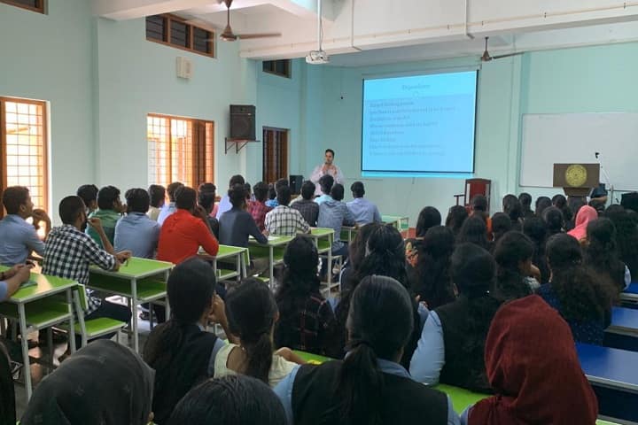 Christ College campus in Thiruvananthapuram, Kerala, India — photo 2
