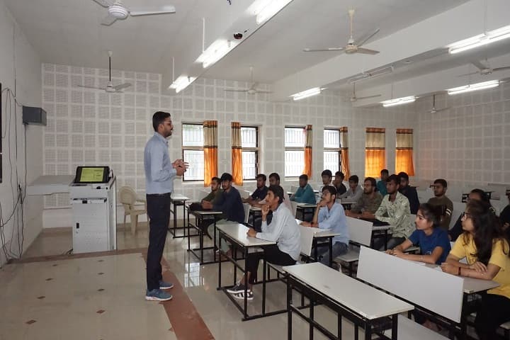 College of Agriculture campus in Porbandar, Gujarat, India — photo 3