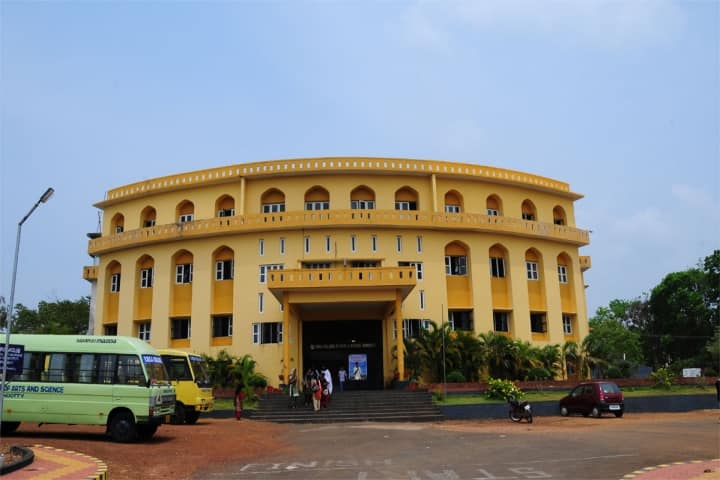 EMEA College of Arts and Science, Malappuram campus in Malappuram, Kerala, India