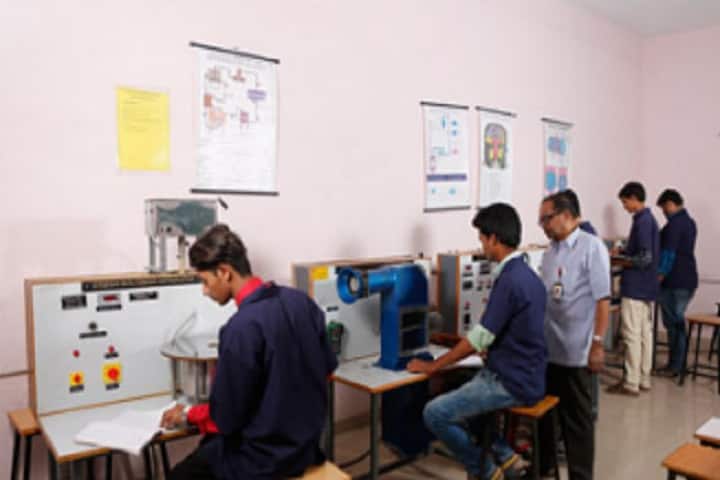 Methodist College of Engineering and Technology campus in Hyderabad, Telangana, India — photo 4