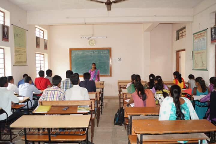 Phaltan Education Society's College of Agriculture campus in Phaltan, Maharashtra, India — photo 2
