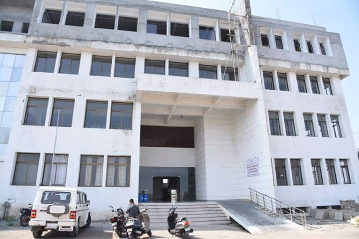 RJS Homoeopathic Medical College and Research Centre campus in Ahmednagar, Maharashtra, India — photo 1