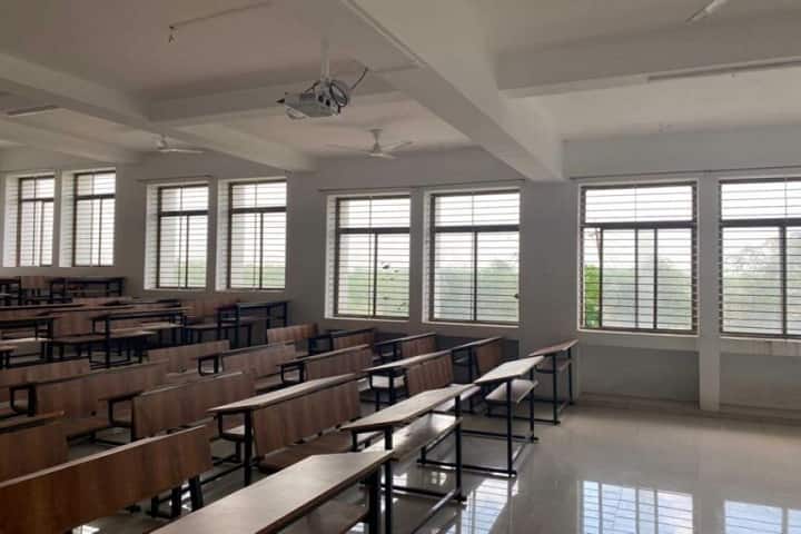 RJS Homoeopathic Medical College and Research Centre campus in Ahmednagar, Maharashtra, India — photo 4