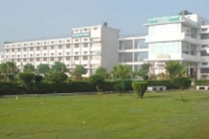 BIS College of Engineering and Technology campus in Moga, Punjab, India — photo 1