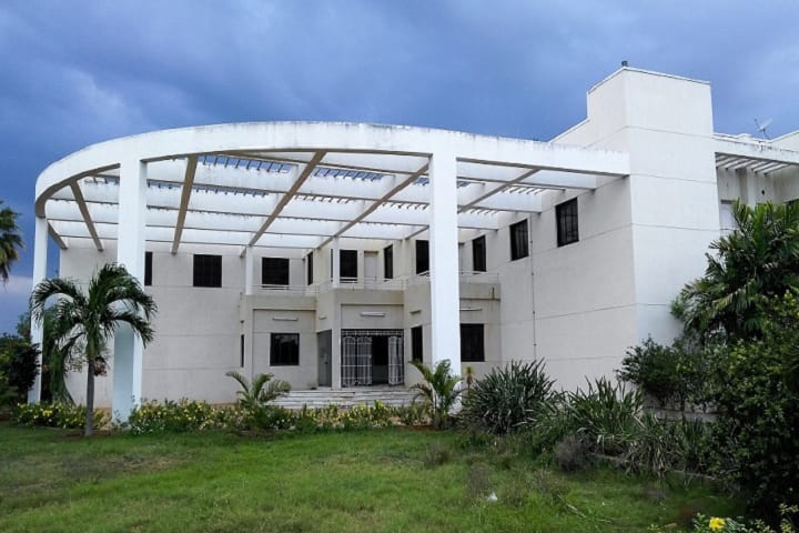 Saraswathy College of Engineering and Technology campus in Tindivanam, Tamil Nadu, India — photo 1