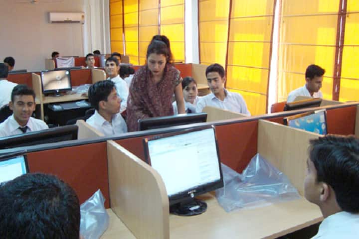 Institute of Hotel Management Catering Technology and Applied Nutrition campus in Kurukshetra, Haryana, India — photo 4