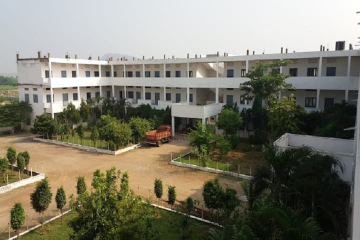 MRR College of Pharmacy campus in Vijayawada, Andhra Pradesh, India — photo 2