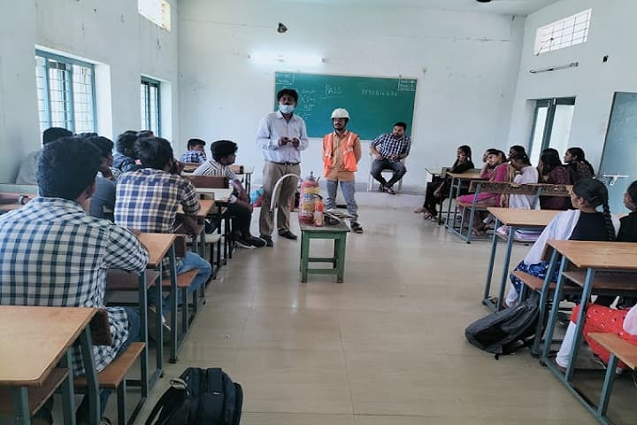 MRR College of Pharmacy campus in Vijayawada, Andhra Pradesh, India — photo 4