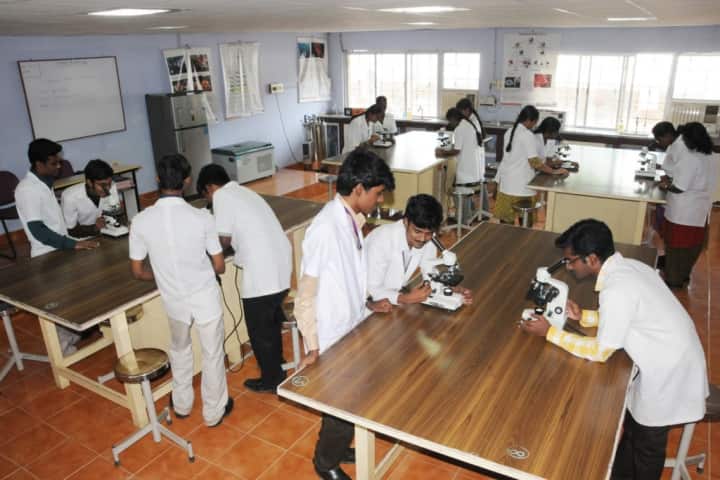 Vel Tech High Tech Dr Rangarajan Dr Sakunthala Engineering College campus in Chennai, Tamil Nadu, India — photo 3