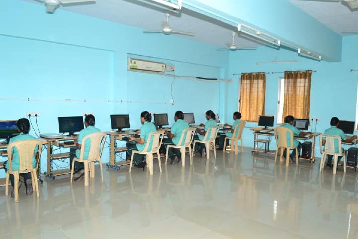 VV Vanniaperumal Nursing College for Women campus in Virudhunagar, Tamil Nadu, India — photo 4