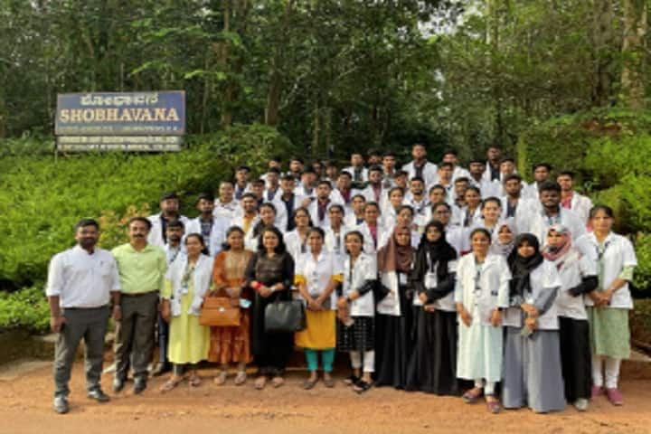 Jain AGM Homeopathic Medical College and Hospital campus in Hubli, Karnataka, India — photo 1