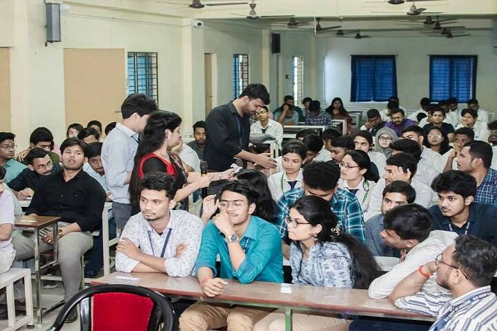 MR College of Pharmaceutical Sciences and Research campus in North 24 Parganas, West Bengal, India — photo 4