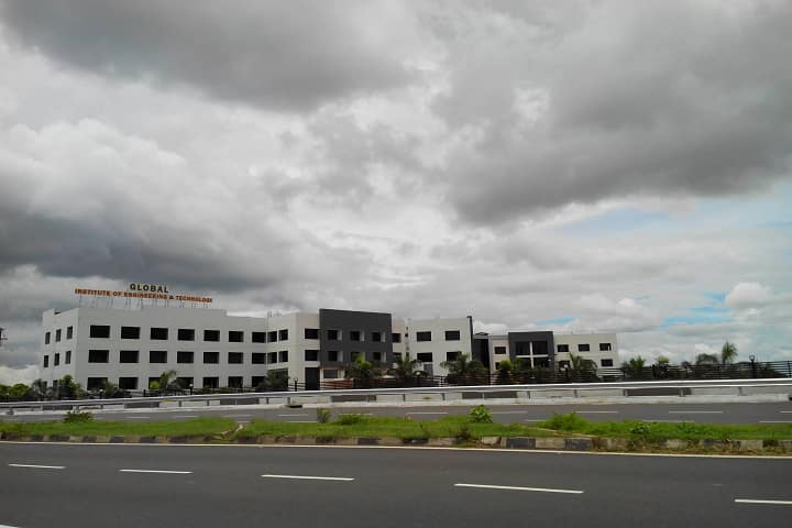 Global Institute of Engineering and Technology campus in Vellore, Tamil Nadu, India — photo 2