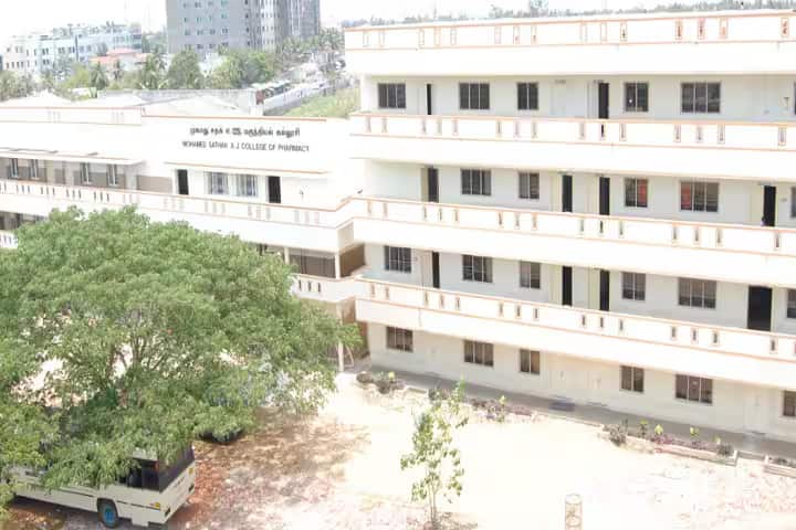 Mohamed Sathak AJ College of Pharmacy campus in Chennai, Tamil Nadu, India — photo 1