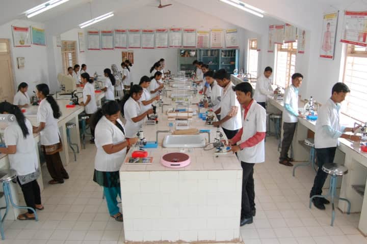 BVVS Ayurveda Medical College and Hospital campus in Bagalkot, Karnataka, India — photo 4