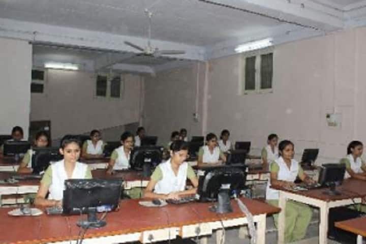 Vivekananda College of Nursing campus in Lucknow, Uttar Pradesh, India — photo 3