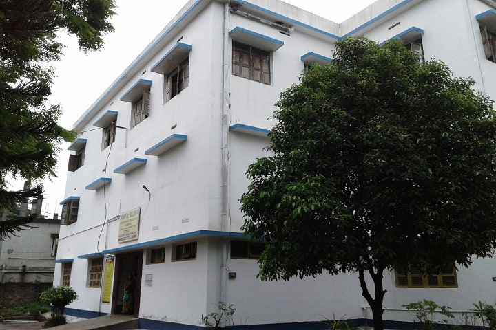 Raghunath Ayurved Mahavidyalaya and Hospital campus in Purba Medinipur, West Bengal, India — photo 2