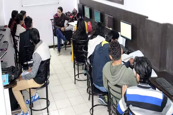 IAAN School of Mass Communication campus in New Delhi, Delhi, India — photo 3