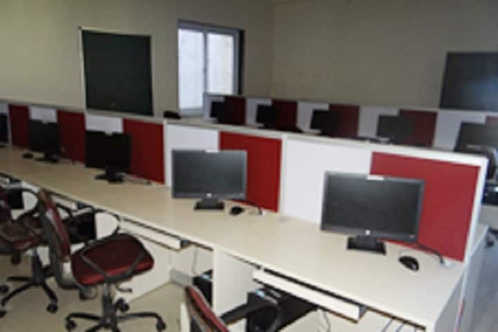 Dr DY Patil School of MCA campus in Pune, Maharashtra, India — photo 6