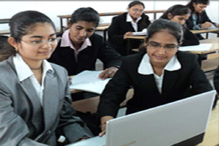 Chaudhari College of Computer Application campus in Gandhinagar, Gujarat, India — photo 2
