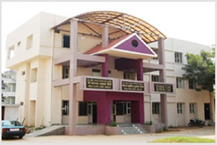 Chaudhari College of Computer Application campus in Gandhinagar, Gujarat, India — photo 3