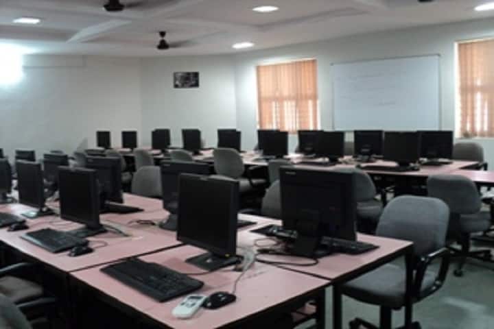Chaudhari College of Computer Application campus in Gandhinagar, Gujarat, India — photo 4