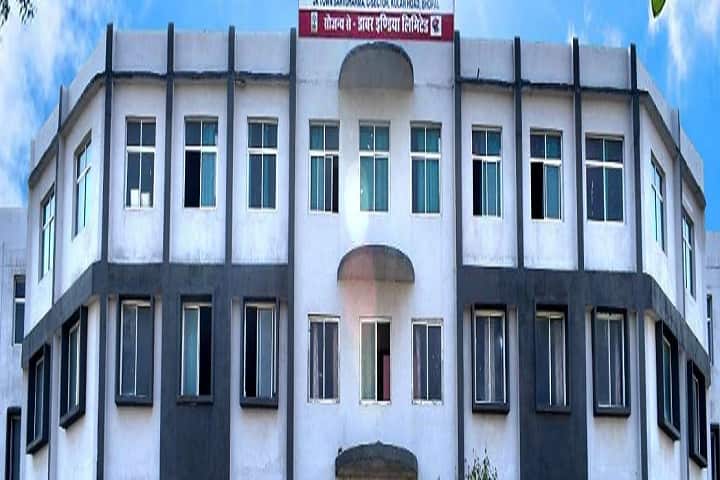 LN Ayurved College and Hospital campus in Bhopal, Madhya Pradesh, India — photo 1
