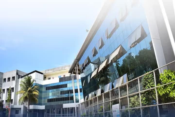 Rathinam College of Physiotherapy campus in Coimbatore, Tamil Nadu, India — photo 1
