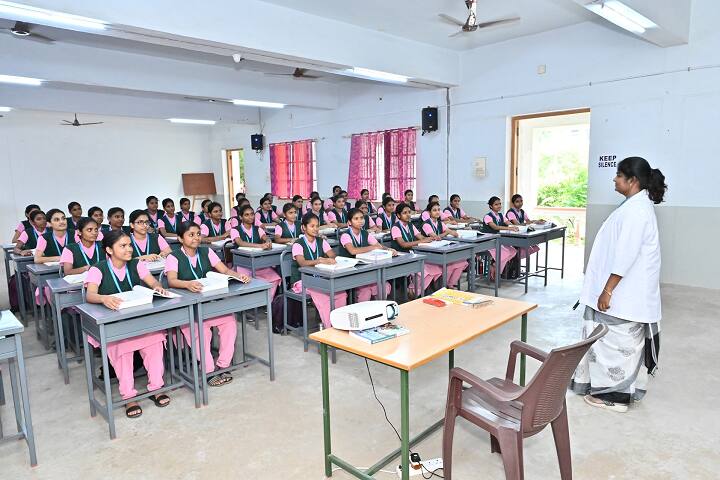 Vellalar College of Nursing campus in Erode, Tamil Nadu, India — photo 4