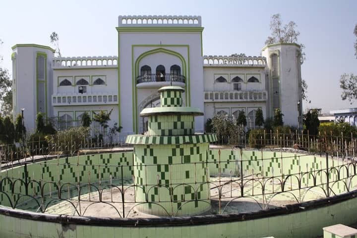Dr Abdul Ali Tibbiya College and Hospital campus in Lucknow, Uttar Pradesh, India — photo 1