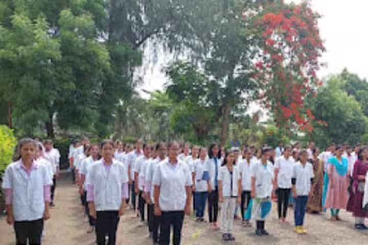 Shri Vivekanand Nursing Home Trust's Ayurved Mahavidyalaya and Chikitsalaya campus in Rahuri, Maharashtra, India — photo 5