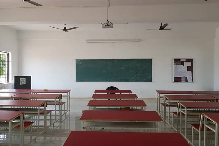 SRS Institute of Agriculture and Technology campus in Dindigul, Tamil Nadu, India — photo 3